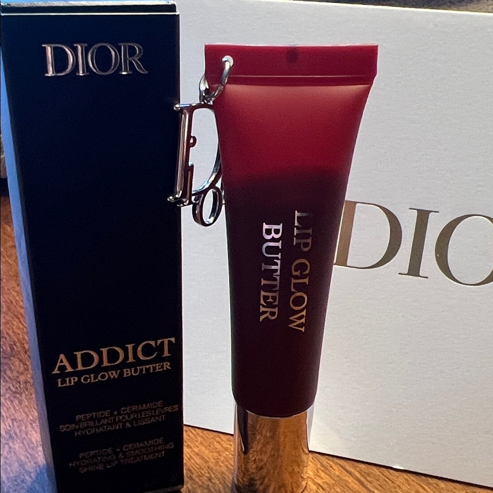 Dior Lip Glow Butter - 104 Black Cherry NIB - Picture 3 of 5